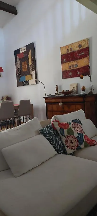 Etxe Laminak Bed & Breakfast Sisteron